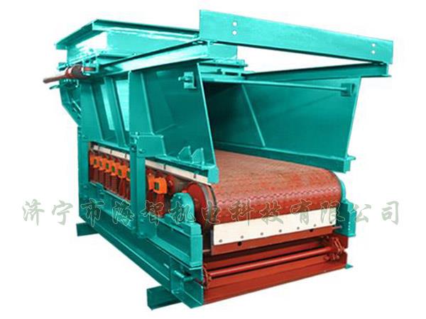 帶式（甲帶）給料機(jī)具有運(yùn)行平穩(wěn)、節(jié)能、環(huán)保等優(yōu)點(diǎn)